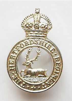 Hertfordshire Regiment scarce Officer's cap badge.