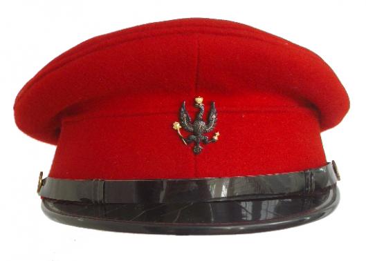 14th/20th King's Hussars Officer?s scarlet peaked forage cap.