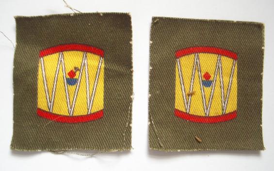 45th Infantry Division WW2 printed pair of Drake's Drum formation signs.