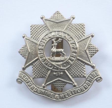 Bedfordshire & Hertfordshire WW2 era cap badge.