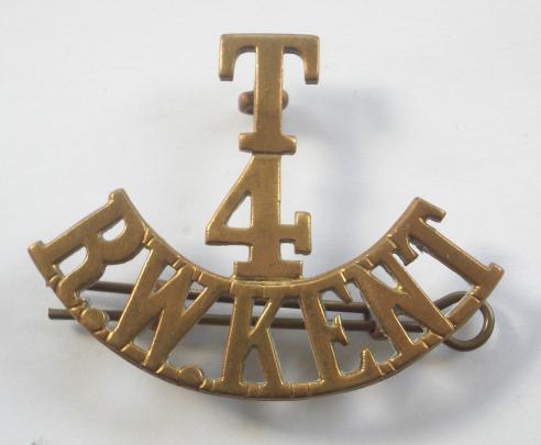 T / 4 / R.W.KENT brass shoulder title circa 1908-20.