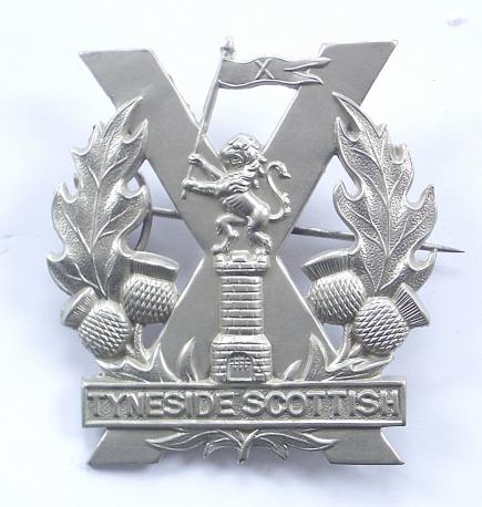 Tyneside Scottish WWI white metal glengarry badge.