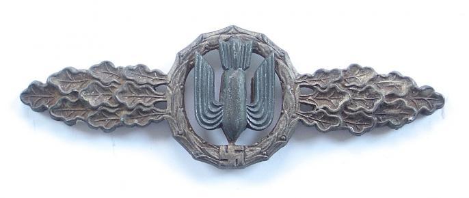 German Third Reich WW2 Luftwaffe Operational Flying Clasp for Bombers by Richard Sieper u. S?hne, Ludenscheid.