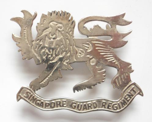Singapore Guard Regiment post 1955 Cap Badge.