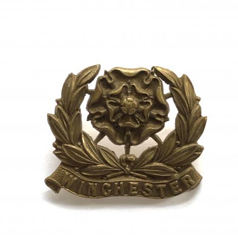 Winchester College OTC Hampshire post 1908 cap badge