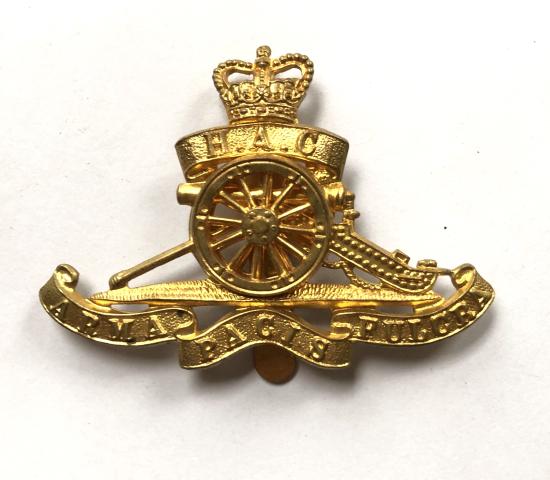 HAC post 1953 Honourable Artillery Company cap badgee