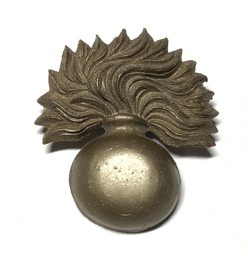 Grenadier Guards WW2 plastic economy cap badge