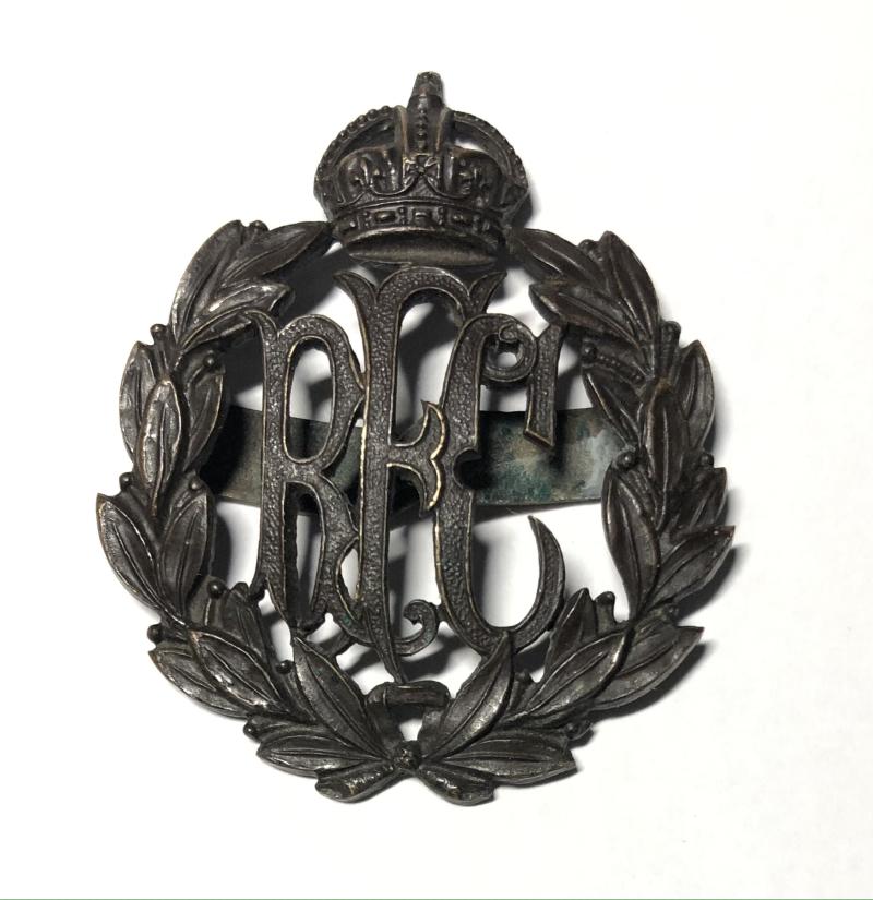 Royal Flying Corps WW Officer's OSD RFC cap badge.