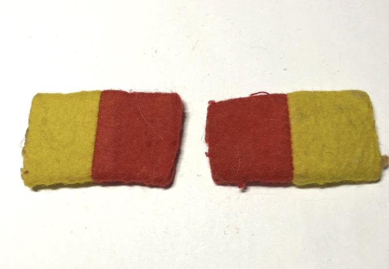 Suffolk Regiment WW2 pair of cloth regimental flashes.