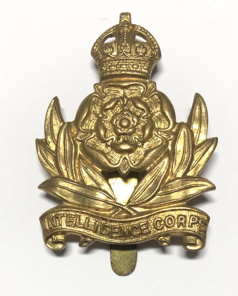 Intelligence Corps WW2 brass cap badge.