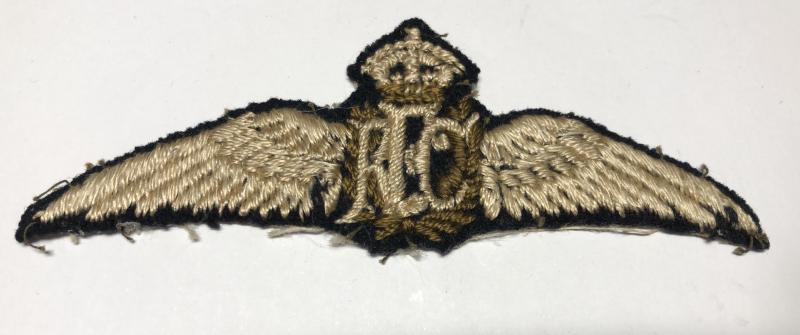 Royal Flying Corps WW1 cloth RFC Pilot’s wing.