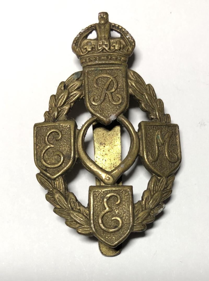 Royal Electrical & Mechanical Engineers WW2 REME cap badge circa 1942-47