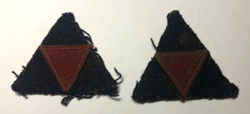 3rd Division pair WW2 formation signs.