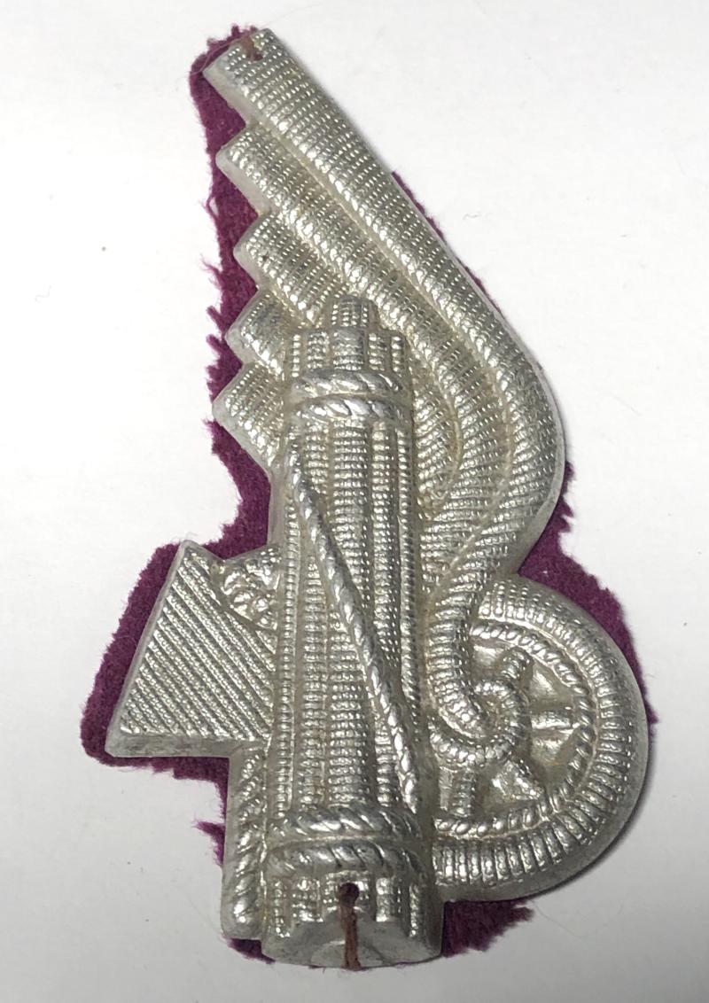 Italian Fascist Railways badge.