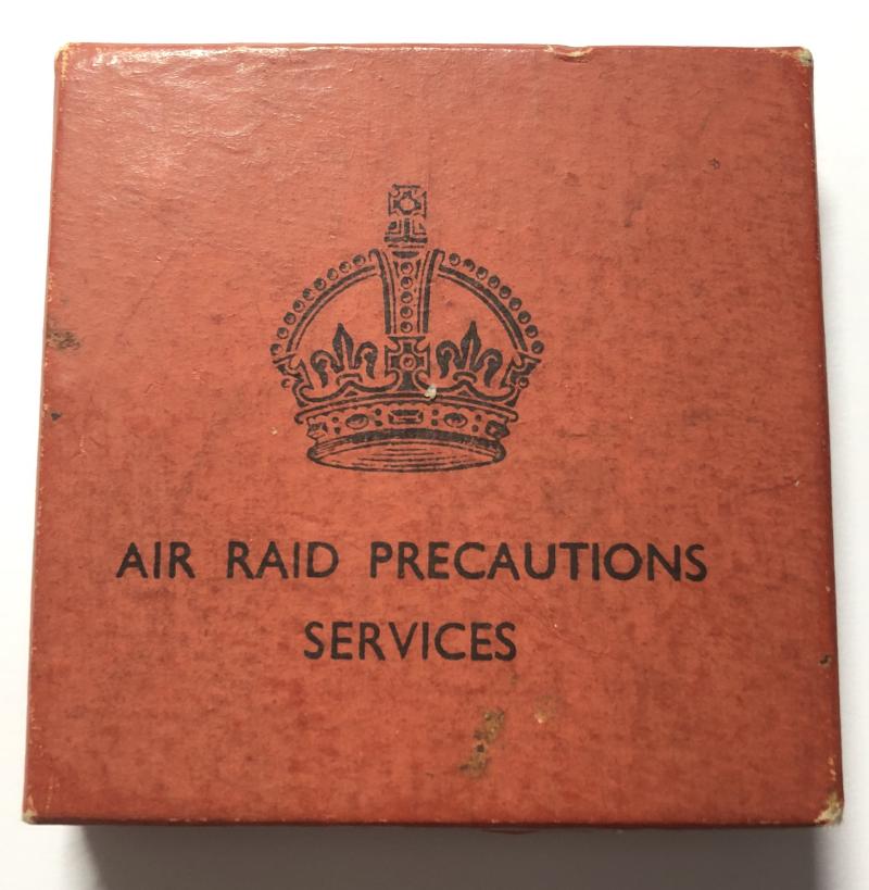 Air Raid Precautions 1938 silver male warden ARP badge and box