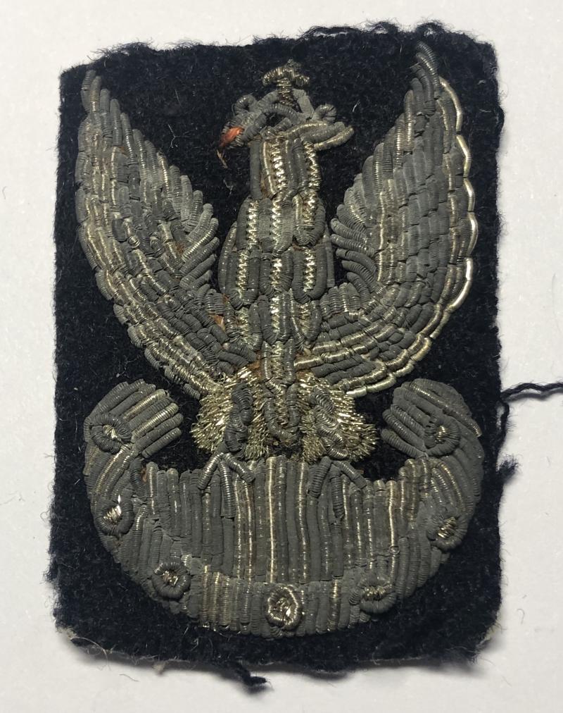 WW2 Polish Officer's beret badge.