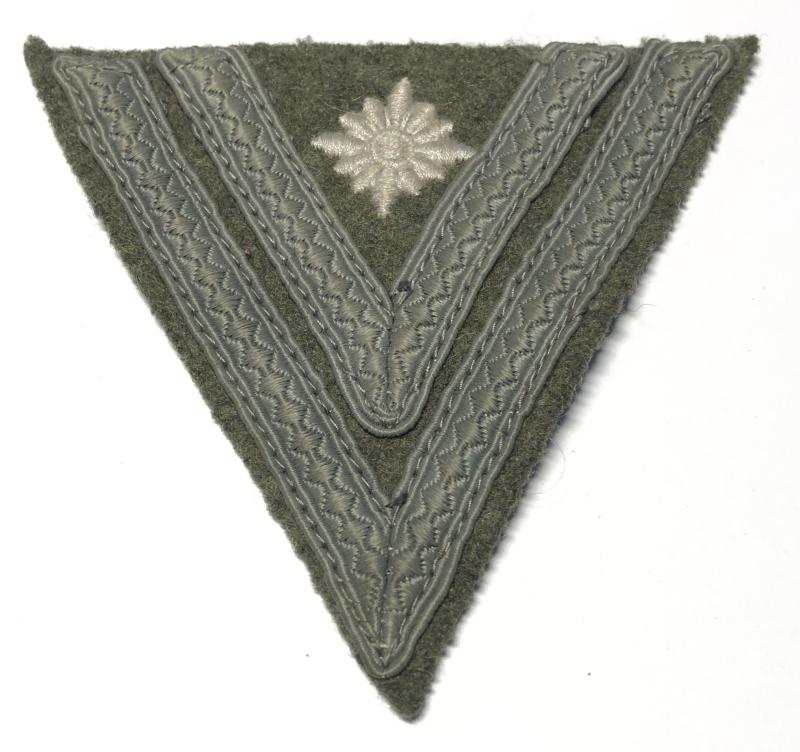 German Third Reich Army Stabsgefreiter / Obergefreiter (more than six years service) rank badge.