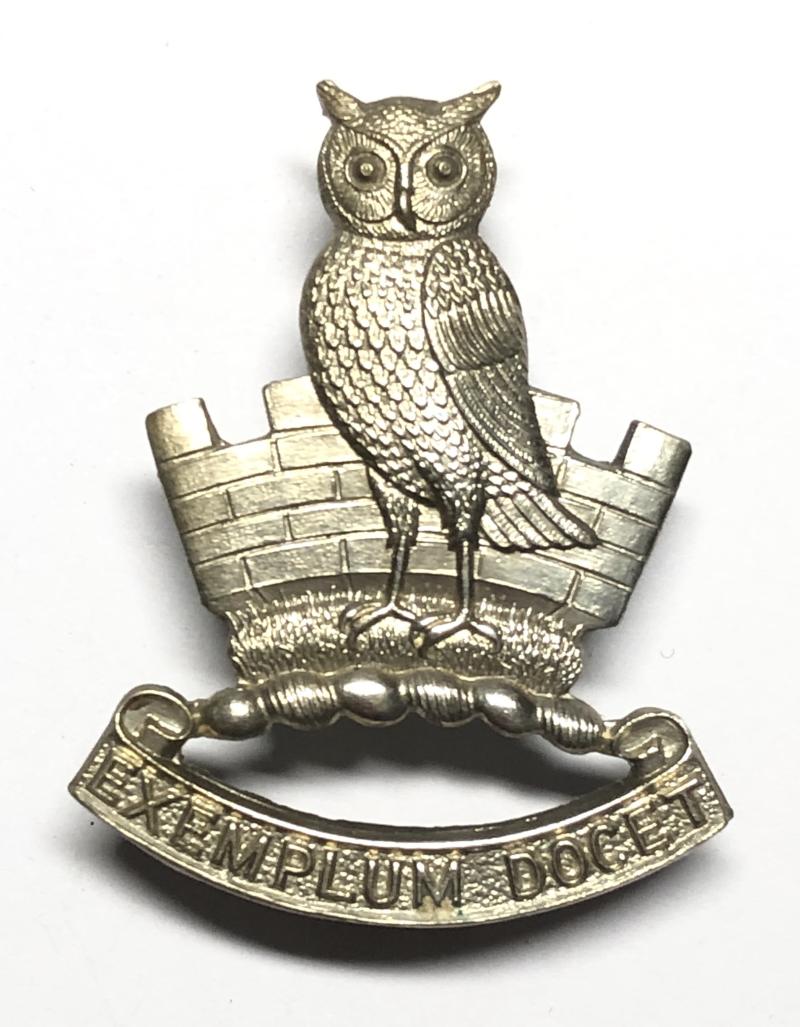Shiplake College CCF scarce Oxfordshire cap badge.