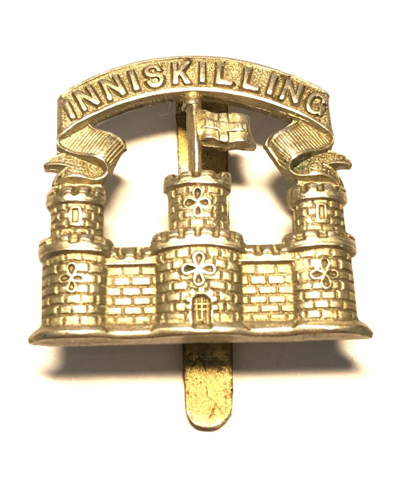Royal Inniskilling Fusiliers Irish cap badge c. 1926-34.