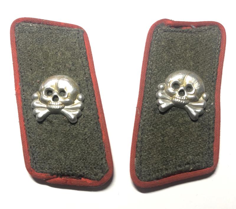 German Third Reich pair of Assault Gun collar patches.