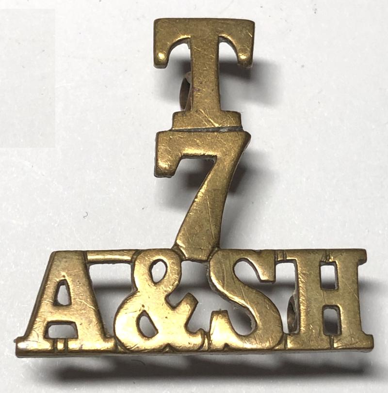 T / 7 / A & SH Argyll and Sutherland Highlanders WW1 Scottish shoulder title,