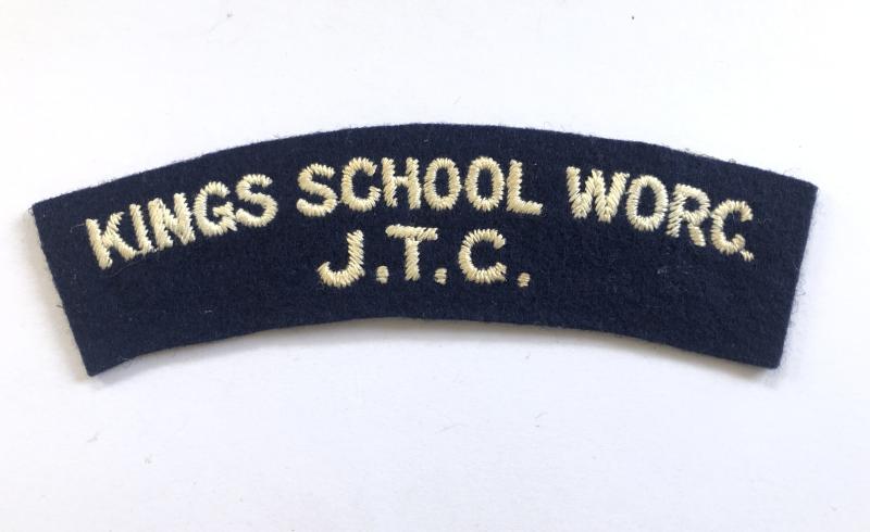 KINGS SCHOOL WORC. J.T.C , Worcestershire cloth shoulder title c. 1940-48.