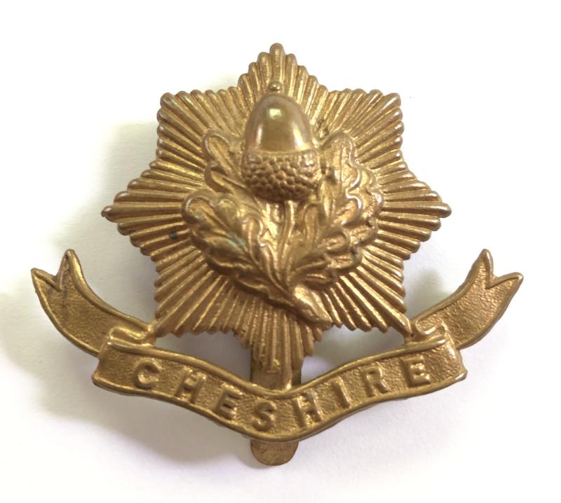 Cheshire Regiment WW1 1916 brass economy cap badge.