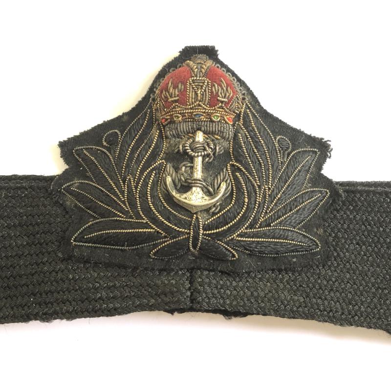 Royal Navy Chaplain's WW2 cap badge.