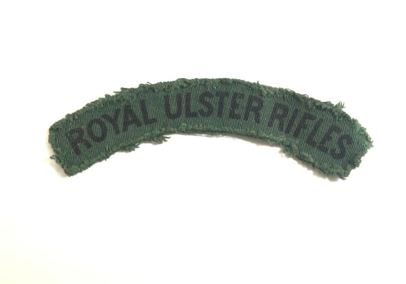 ROYAL ULSTER RIFLES WW2 printed shoulder title c. 1943-45.