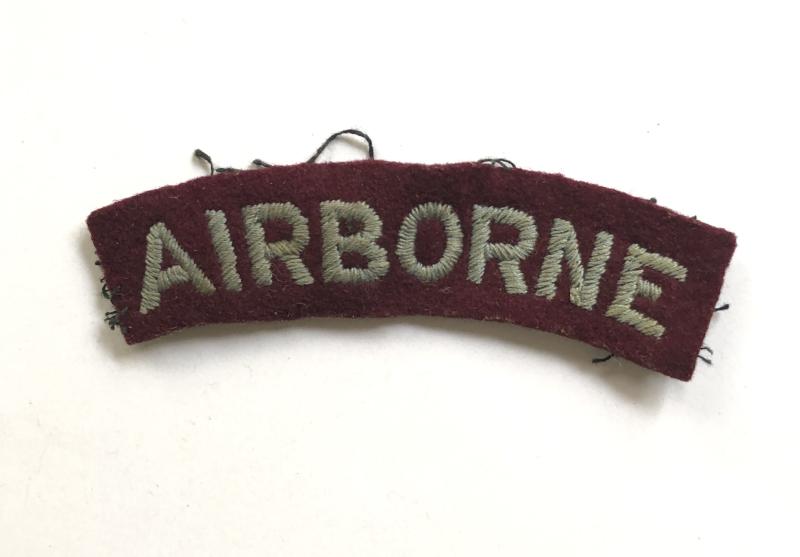 AIRBORNE WW2 cloth shoulder title.